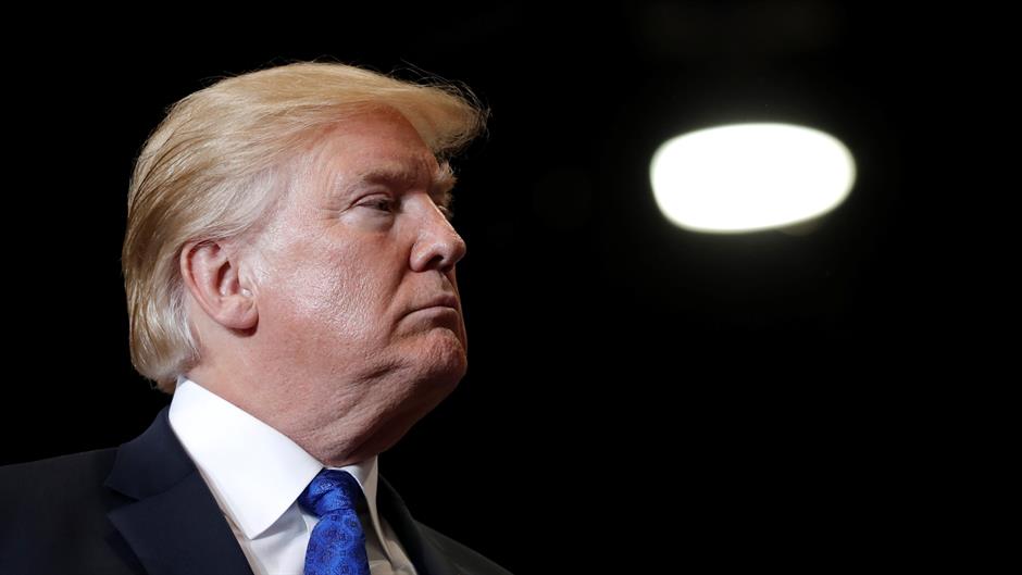 2018-09-21T035057Z_1676378098_RC1FC3E2A490_RTRMADP_3_USA-TRUMP