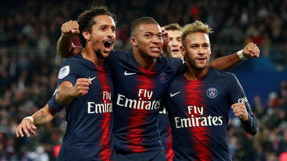 2018-10-07T210951Z_891712904_RC1E52442D60_RTRMADP_3_SOCCER-FRANCE-PSG-LYO