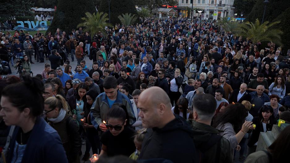 2018-10-08T163555Z_150773473_RC1F90A0E4C0_RTRMADP_3_BULGARIA-MURDER-VIGIL
