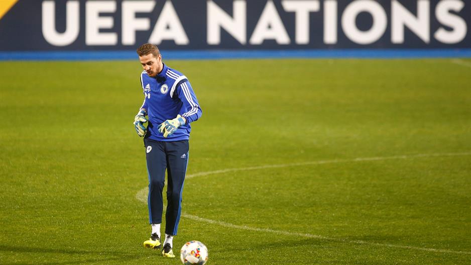 2018-10-14T183006Z_1658018154_RC18A9F70490_RTRMADP_3_SOCCER-UEFA-NATIONS-BIH-NIR-PREVIEW