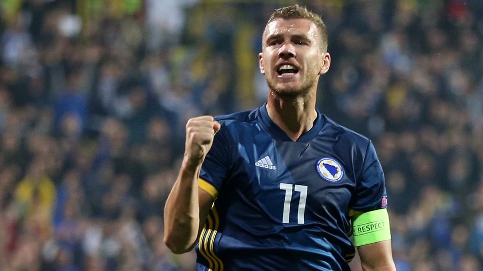 2018-10-15T191637Z_852843718_RC15F4C85320_RTRMADP_3_SOCCER-UEFA-NATIONS-BIH-NIR