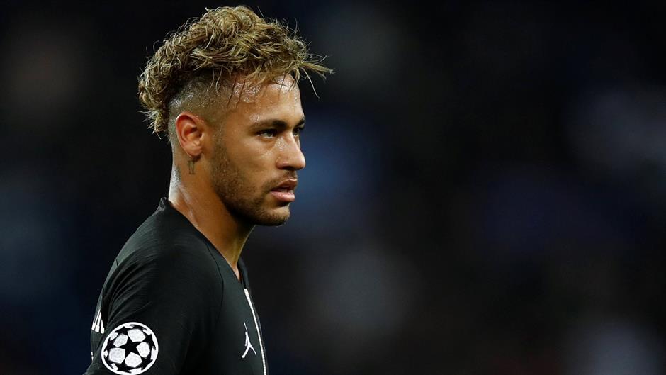 2018-10-24T194425Z_730066686_RC18103EC190_RTRMADP_3_SOCCER-CHAMPIONS-PSG-NAP