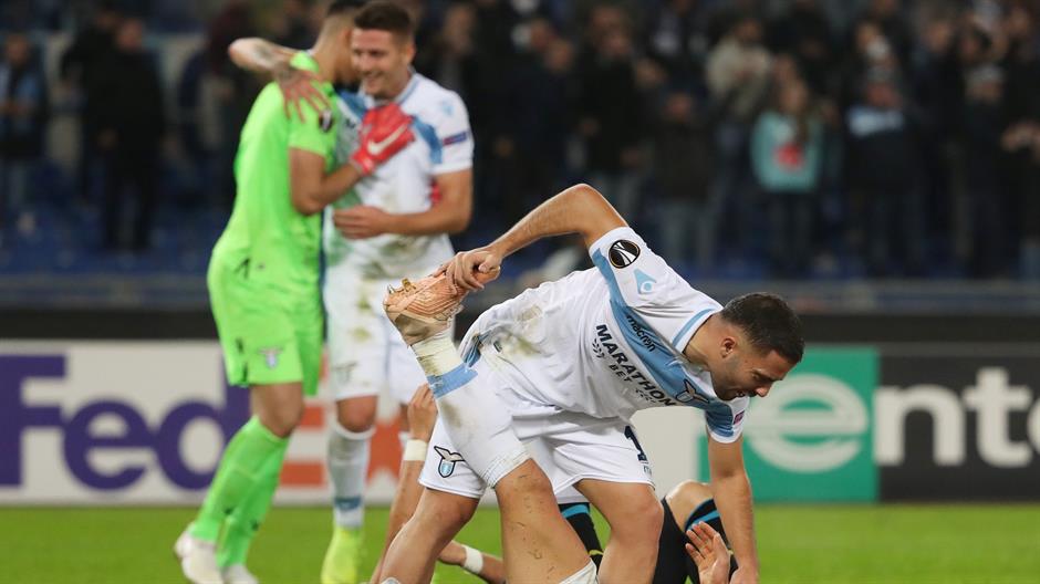 2018-11-08T195722Z_1980981586_RC1D12DEFC50_RTRMADP_3_SOCCER-EUROPA-LAZ-OLM