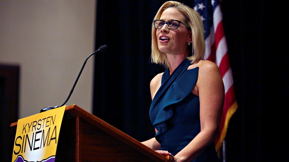 2018-11-13T030425Z_1867673558_RC1494266800_RTRMADP_3_USA-ELECTION-ARIZONA-SINEMA