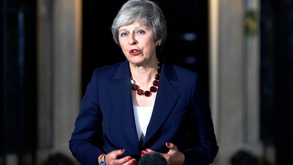 2018-11-14T193512Z_707416429_RC1276442990_RTRMADP_3_BRITAIN-EU