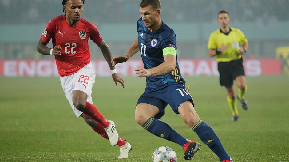 2018-11-15T202608Z_1256127883_RC180AD9F470_RTRMADP_3_SOCCER-UEFANATIONS-AUT-BIH
