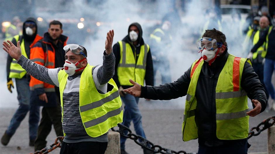 2018-12-01t105815z-1193366555-rc185b7b7400-rtrmadp-3-france-protests-217639.jpeg