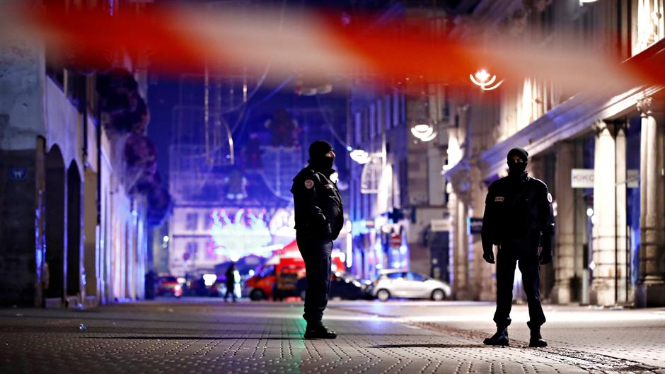 2018-12-12T014534Z_333497996_RC1A125EEAD0_RTRMADP_3_FRANCE-SHOTS