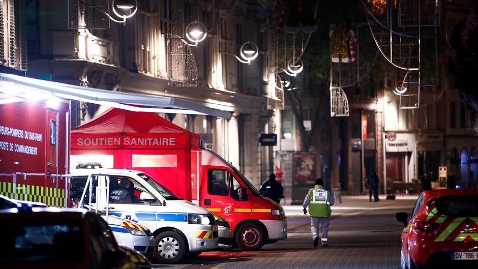 2018-12-12T021912Z_1415586714_RC1EE11C72A0_RTRMADP_3_FRANCE-SHOTS