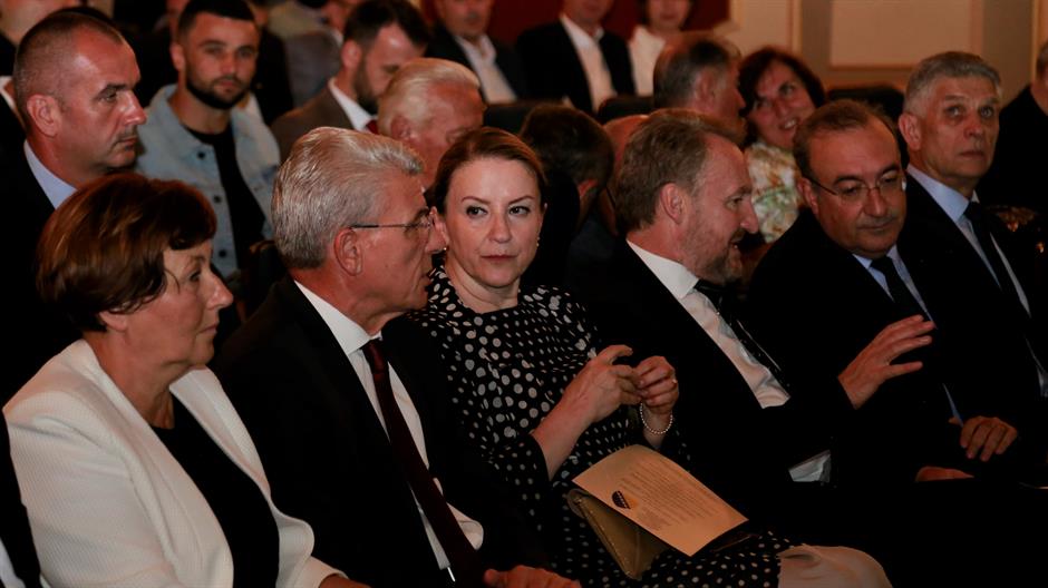 20180923_2_32512612_37491432