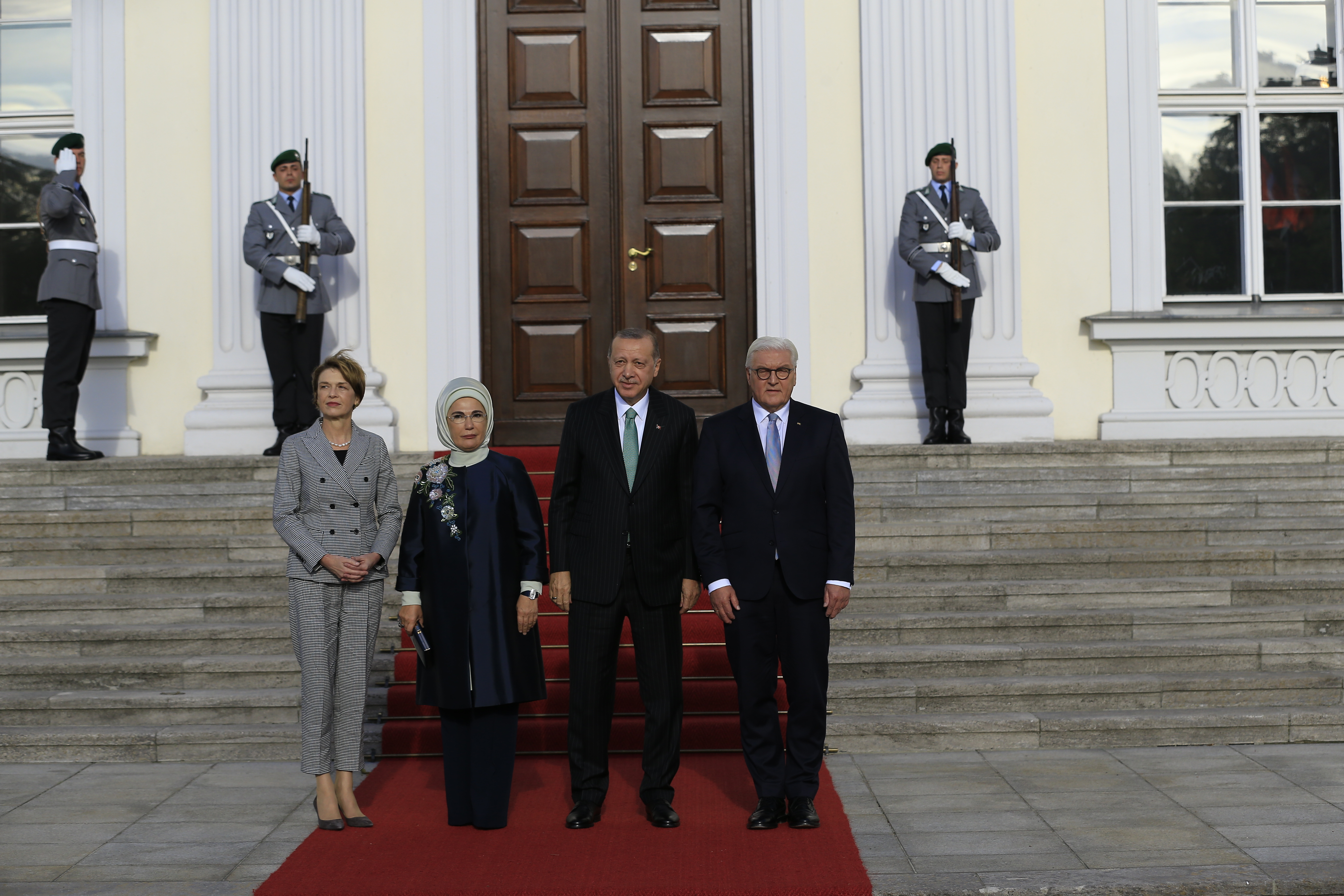 20180928_2_32592296_37611595