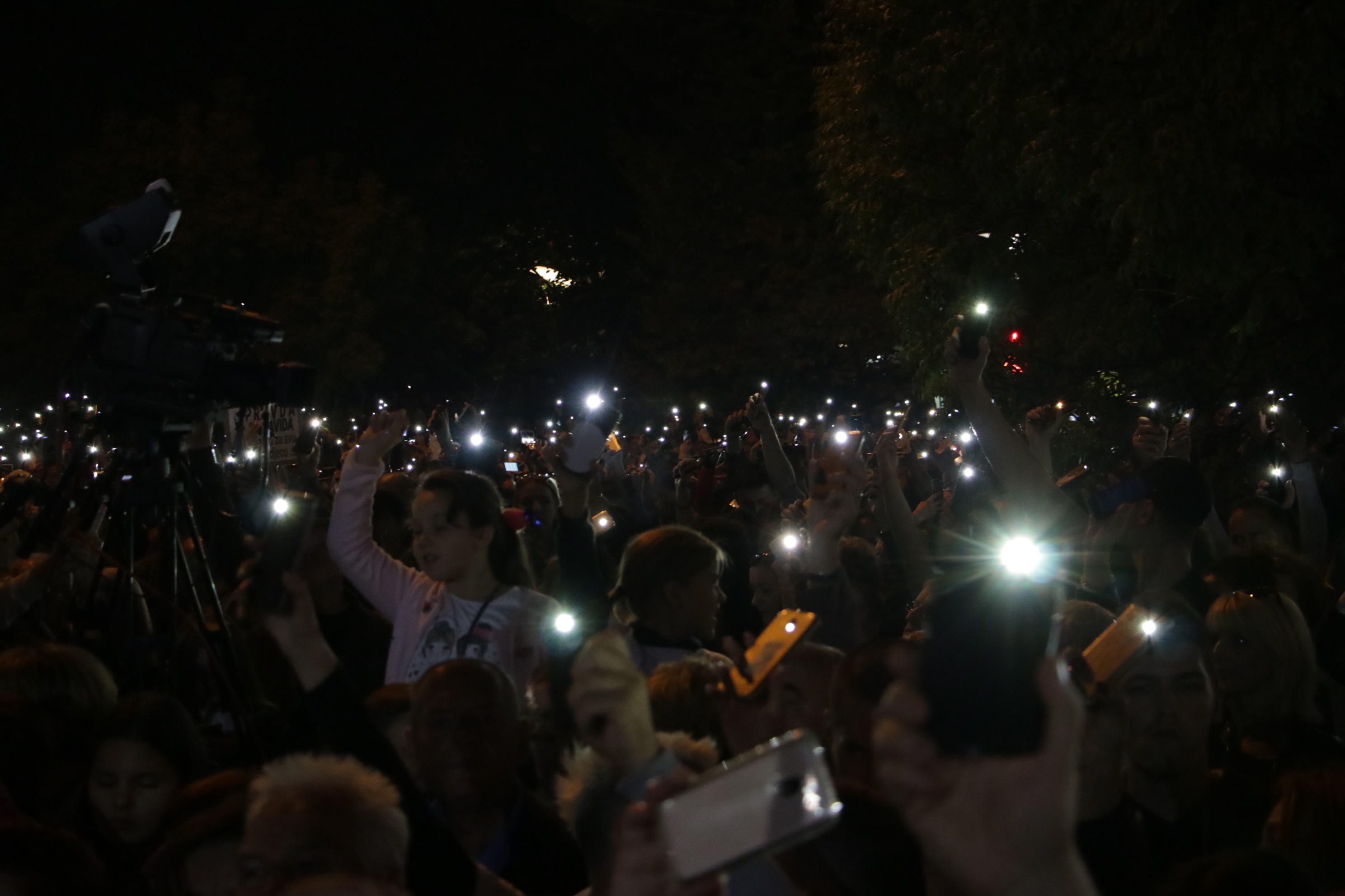 20181005_2_32721605_37842340