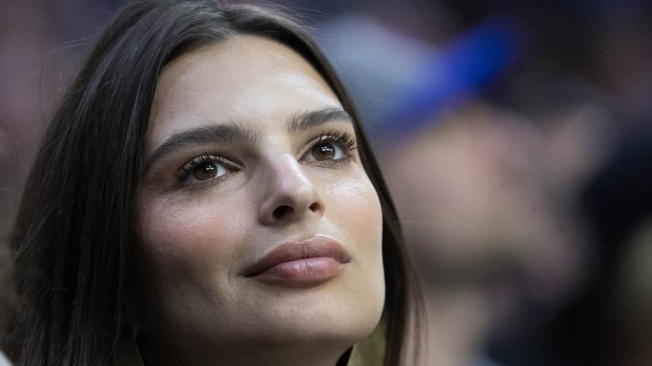 2019-01-24T023443Z_1481446171_NOCID_RTRMADP_3_NBA-SAN-ANTONIO-SPURS-AT-PHILADELPHIA-76ERS