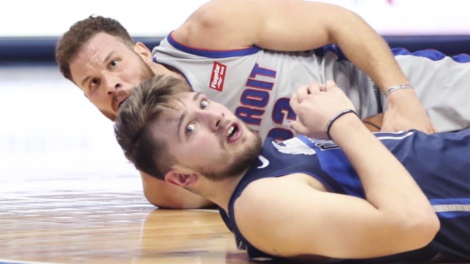 2019-01-26T042510Z_444874659_NOCID_RTRMADP_3_NBA-DETROIT-PISTONS-AT-DALLAS-MAVERICKS