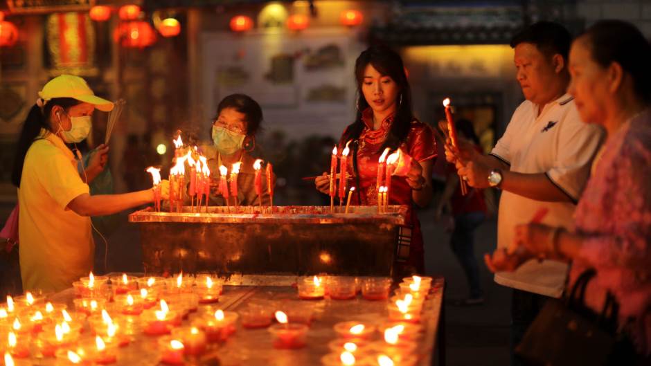 2019-02-05T045942Z_222250411_RC1E279ED8C0_RTRMADP_3_LUNAR-NEWYEAR-THAILAND