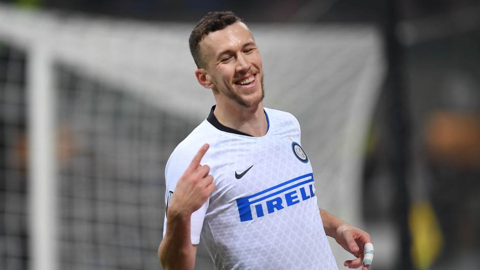 2019-02-21T214334Z_1348577214_RC1766937120_RTRMADP_3_SOCCER-EUROPA-INT-RAV