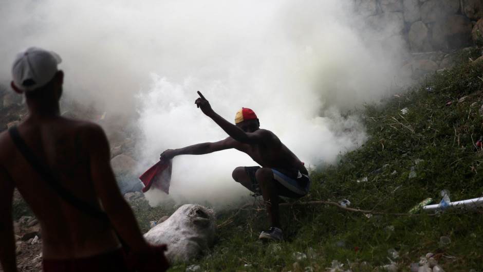 2019-02-23T211105Z_103688028_RC16F3A4E700_RTRMADP_3_VENEZUELA-POLITICS