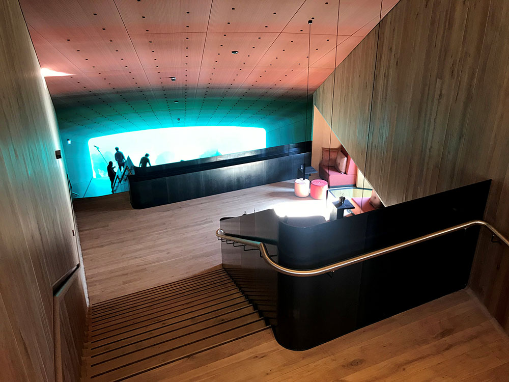 2019-03-20T071400Z_2086059590_RC116A3D1800_RTRMADP_3_NORWAY-RESTAURANT-UNDERWATER