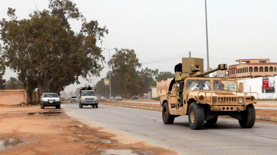 2019-04-05T162349Z_475330400_RC1752D49440_RTRMADP_3_LIBYA-SECURITY