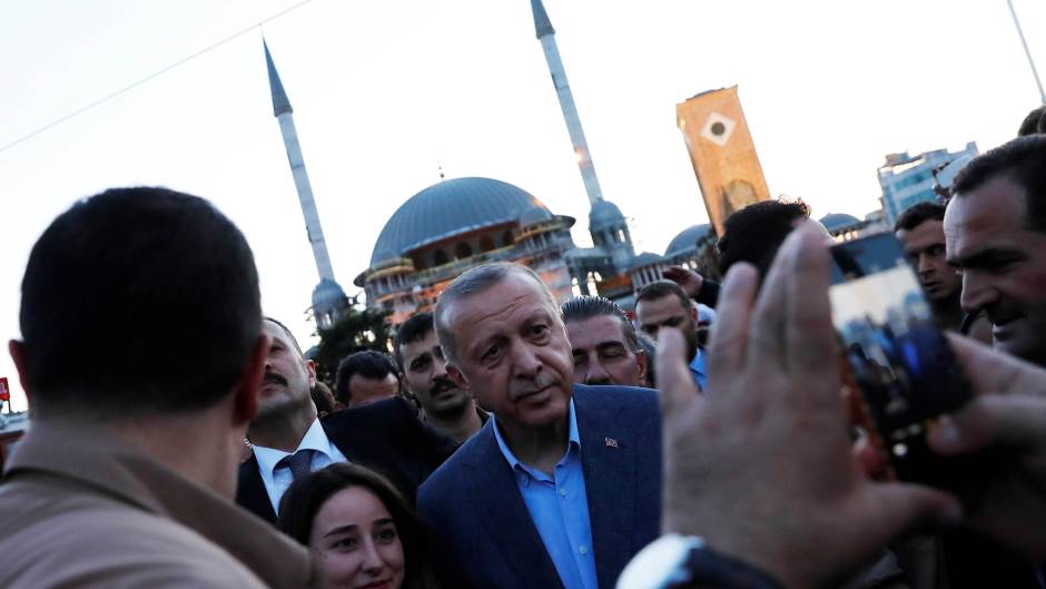 2019-05-12T191616Z_500215282_RC1A0B89A790_RTRMADP_3_TURKEY-ELECTION-ERDOGAN