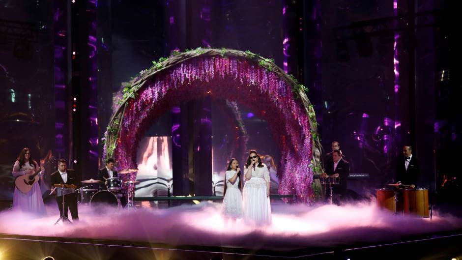 2019-05-16T212640Z_715305943_RC1E46746D30_RTRMADP_3_MUSIC-EUROVISION-SEMI-FINAL-2