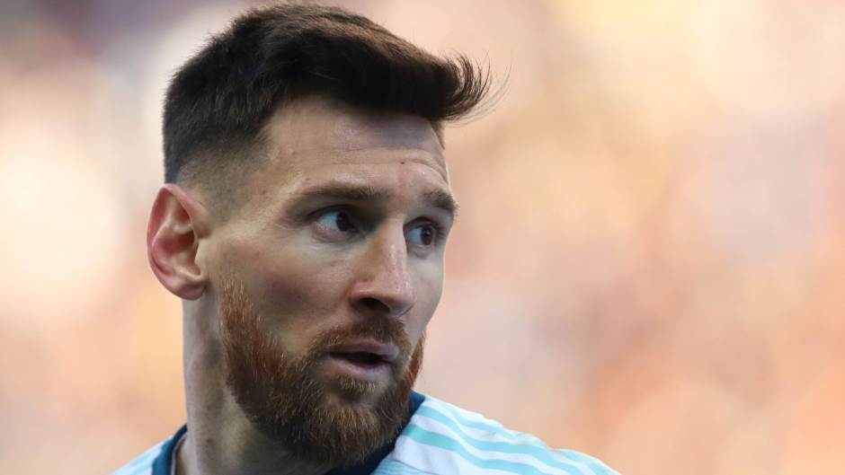 2019-07-06T200930Z_1134322789_RC1A0EE96190_RTRMADP_3_SOCCER-COPA-ARG-CHL