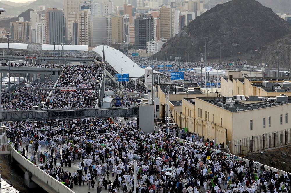 2019-08-12T182222Z_1714709859_RC1B3FAB5CC0_RTRMADP_3_SAUDI-HAJ