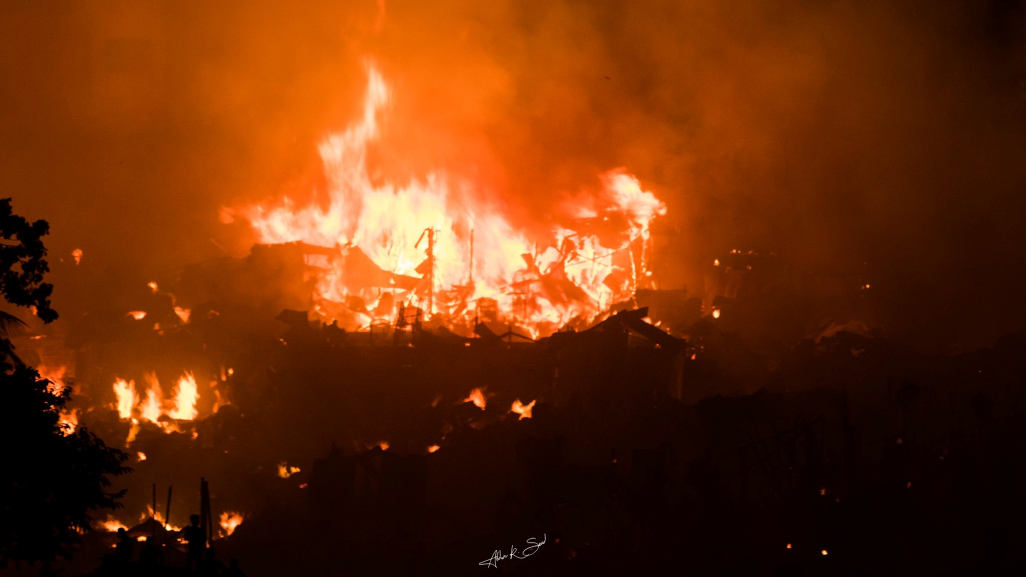 2019-08-18T044327Z_463165821_RC187122B760_RTRMADP_3_BANGLADESH-FIRE