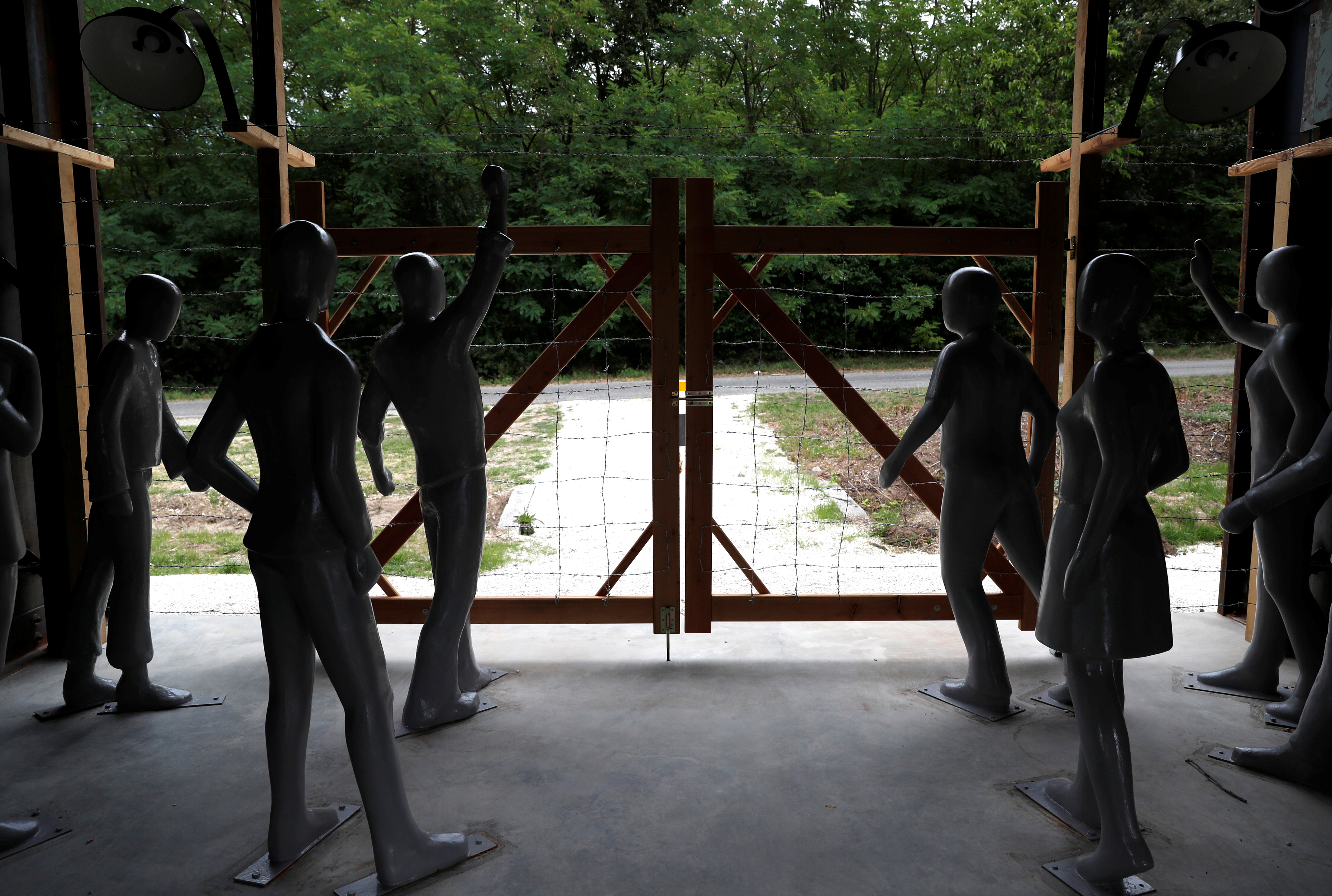 2019-08-18T110322Z_1539235490_RC1C171531E0_RTRMADP_3_HUNGARY-GERMANY-IRON-CURTAIN-PREVIEW