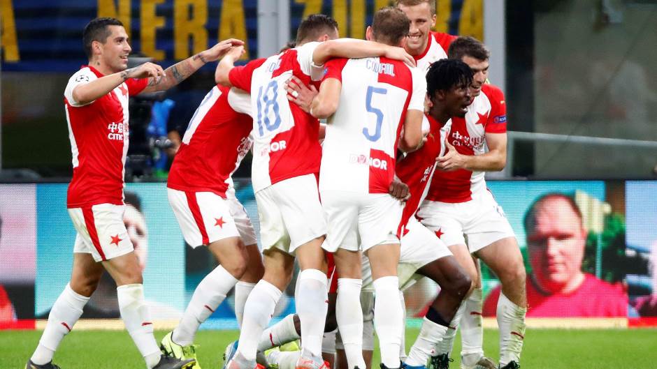 2019-09-17T182418Z_1938296743_RC12AD65A0F0_RTRMADP_3_SOCCER-CHAMPIONS-INT-SLP-REPORT