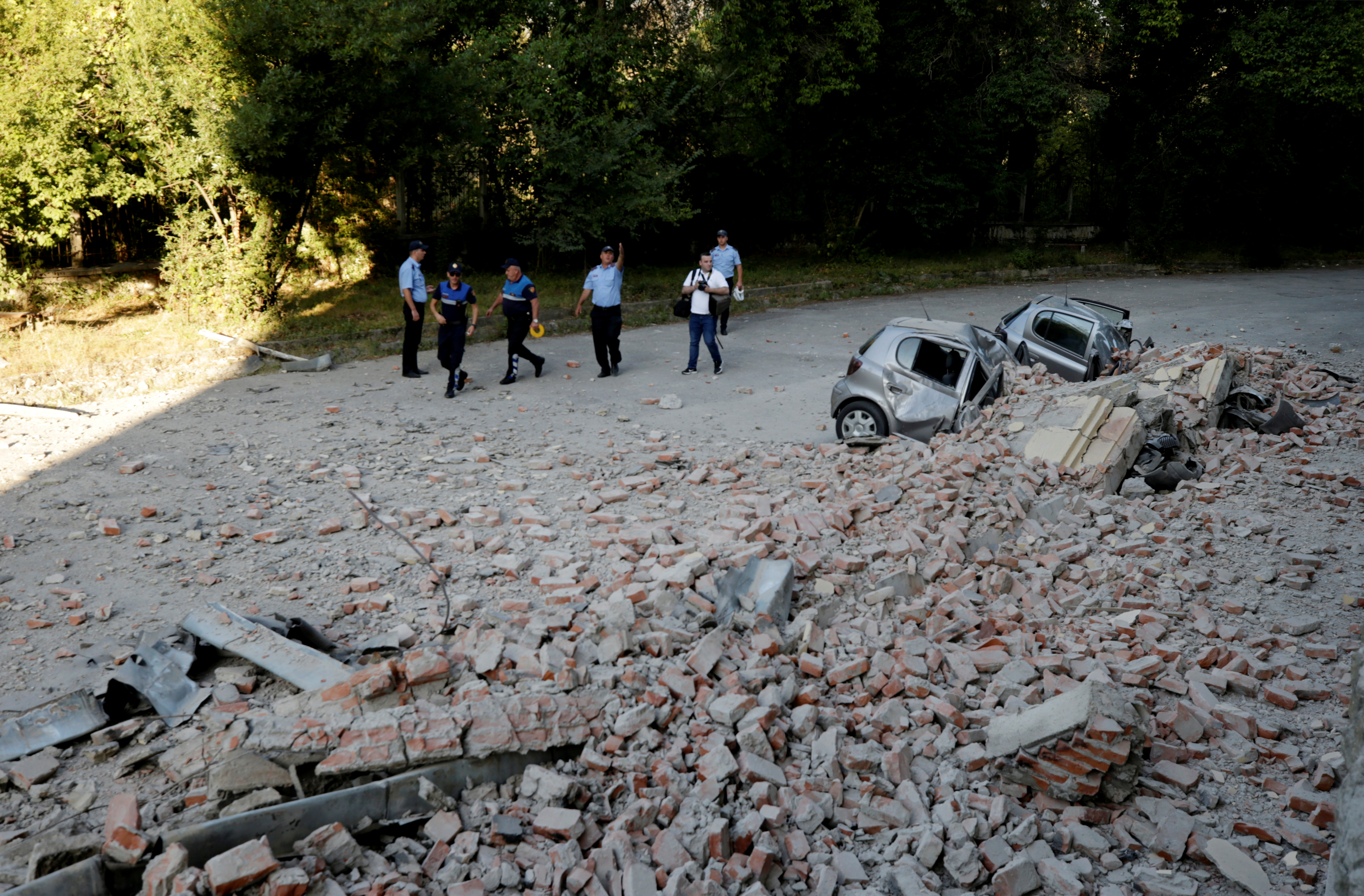 2019-09-21T162257Z_1930832417_RC1442166E50_RTRMADP_3_ALBANIA-QUAKE
