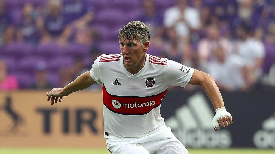 2019-10-08T144829Z_1959065943_RC1283E484B0_RTRMADP_3_SOCCER-SCHWEINSTEIGER