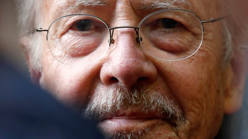 2019-10-10T135607Z_1678487764_RC1C02663300_RTRMADP_3_NOBEL-PRIZE-LITERATURE