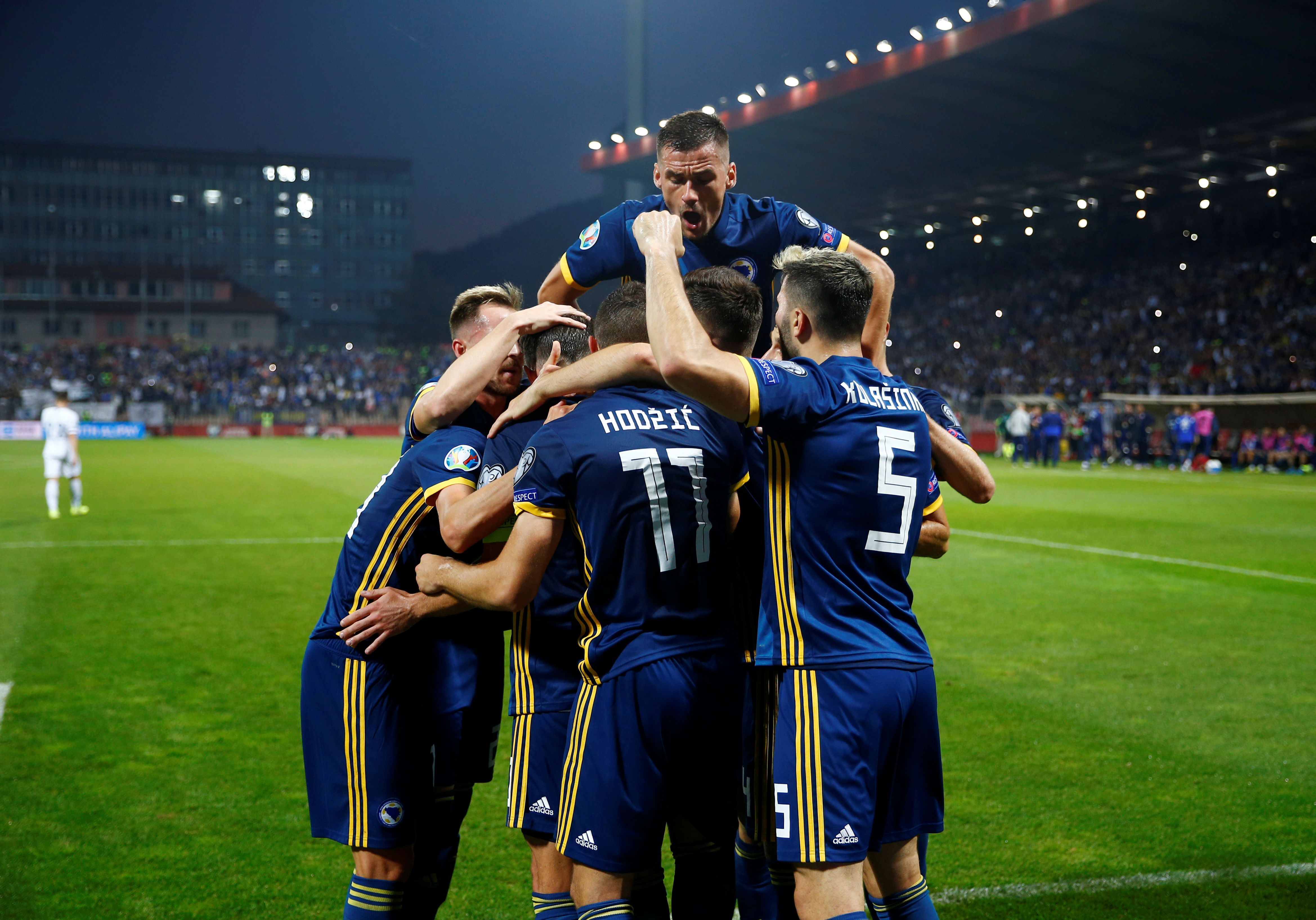 2019-10-12T165337Z_542948472_RC11CD4E9E20_RTRMADP_3_SOCCER-EURO-BIH-FIN-REPORT