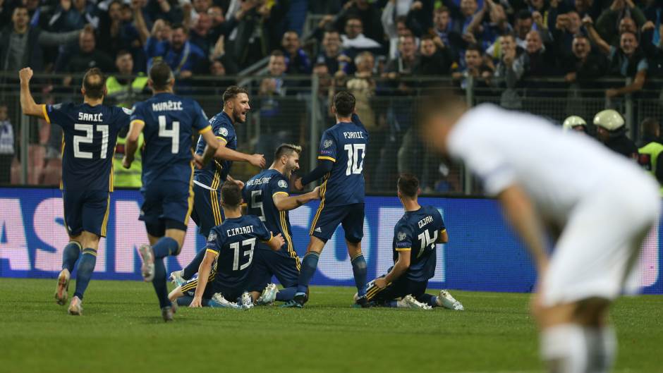 2019-10-12T172443Z_1035191930_RC1C54ADFA60_RTRMADP_3_SOCCER-EURO-BIH-FIN-REPORT