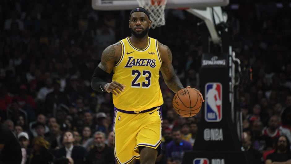 2019-10-23T054023Z_1829409756_NOCID_RTRMADP_3_NBA-LOS-ANGELES-LAKERS-AT-LOS-ANGELES-CLIPPERS