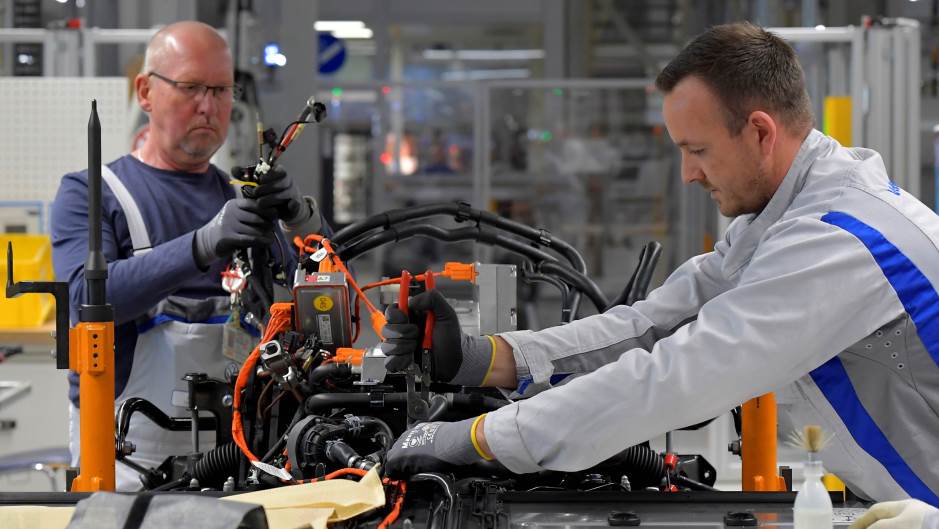 2019-11-04T134343Z_1147887331_RC11BD81E730_RTRMADP_3_VOLKSWAGEN-GERMANY