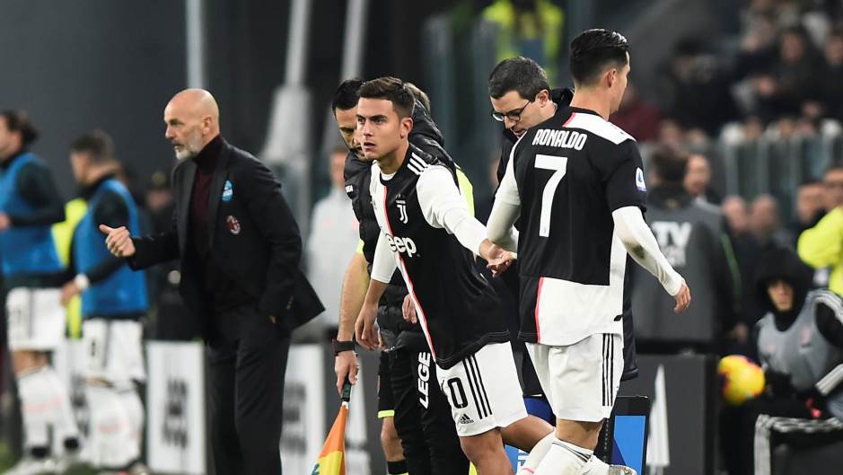 2019-11-10T210843Z_446903195_RC2L8D9K0KG0_RTRMADP_3_SOCCER-ITALY-JUV-MIL-REPORT