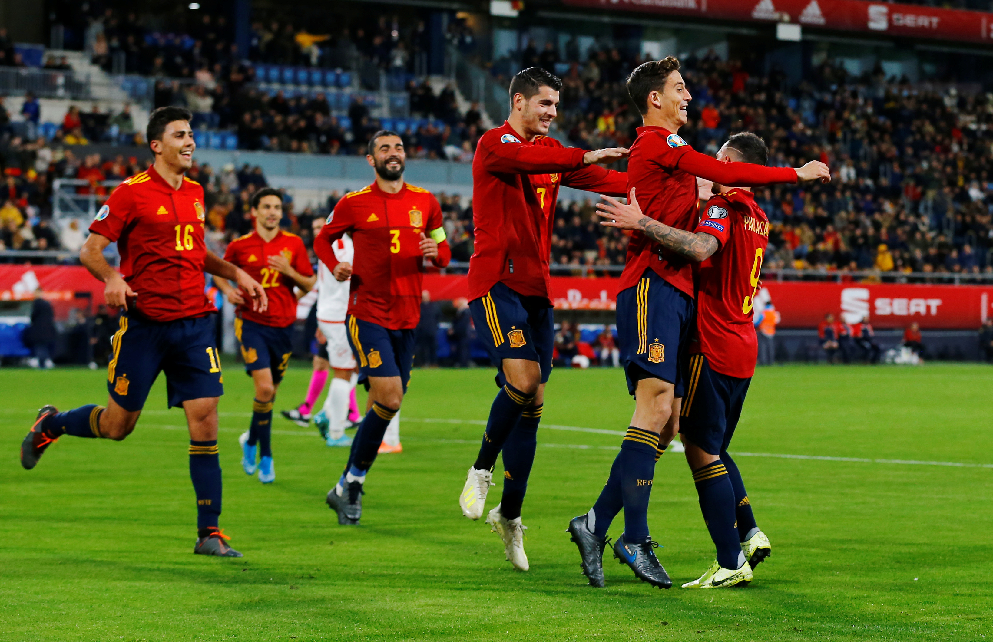 2019-11-15T211513Z_67277146_RC2XBD94WGKI_RTRMADP_3_SOCCER-EURO-ESP-MLT-REPORT