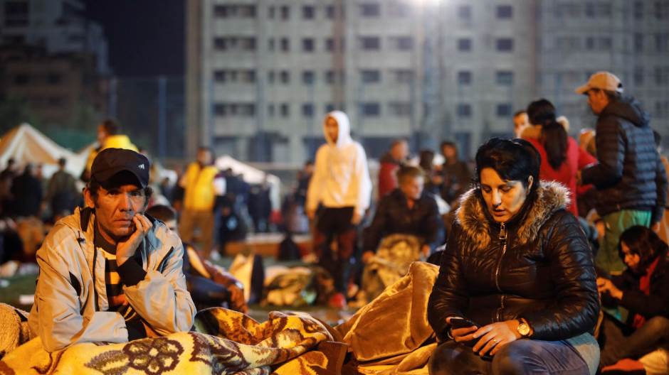 2019-11-26T180802Z_235478201_RC26JD99W07U_RTRMADP_3_ALBANIA-QUAKE