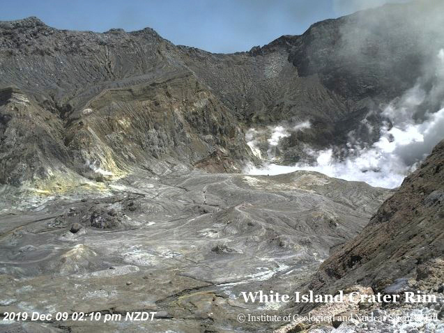 2019-12-09t000000z-163824421-rc2grd9jrp1t-rtrmadp-3-newzealand-volcano-276058.jpeg