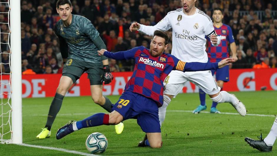 2019-12-18T202422Z_788424500_RC2WXD9MPKXB_RTRMADP_3_SOCCER-SPAIN-FCB-MAD-REPORT