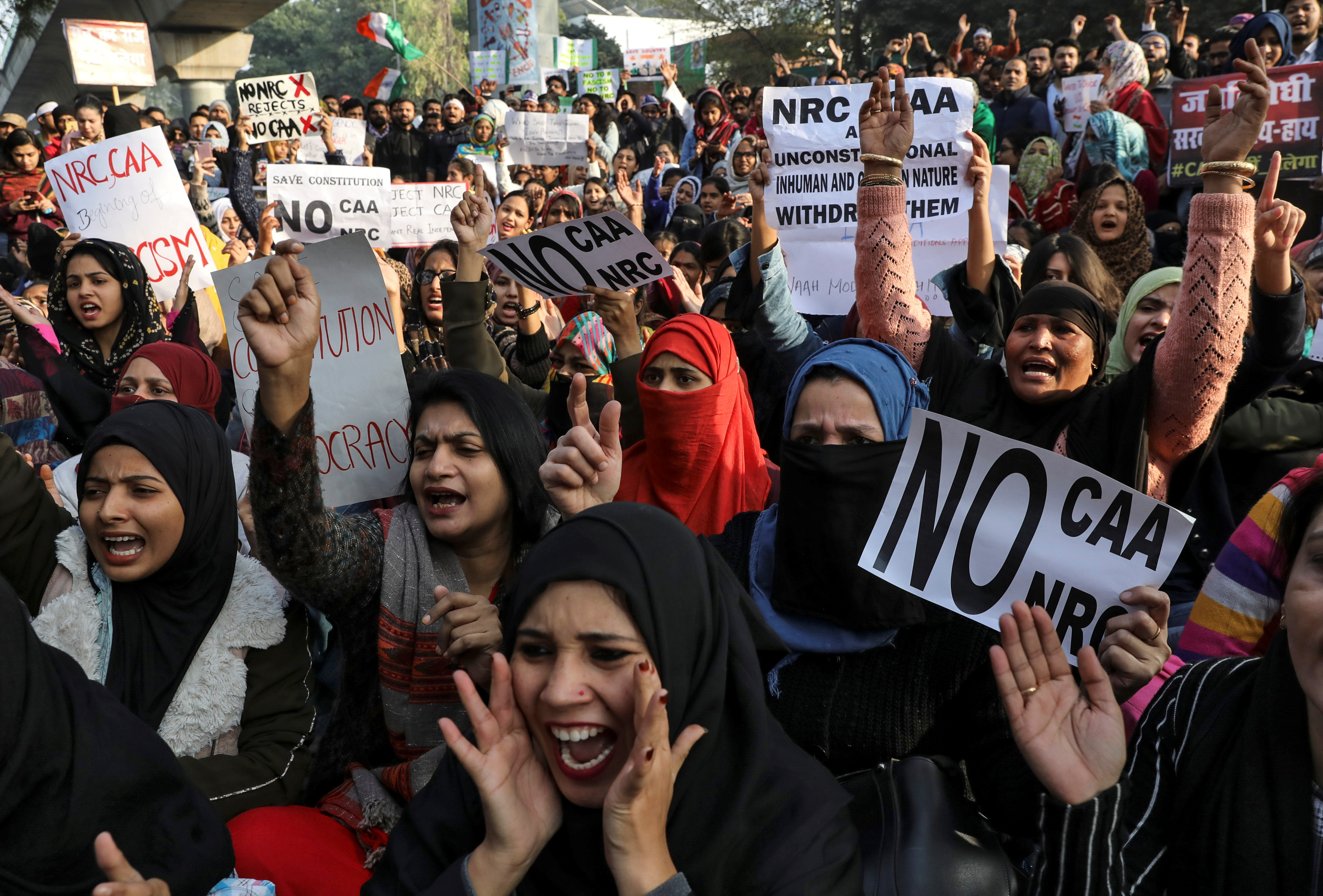 2019-12-21T122830Z_1945508481_RC2OZD9V43W2_RTRMADP_3_INDIA-CITIZENSHIP-PROTESTS