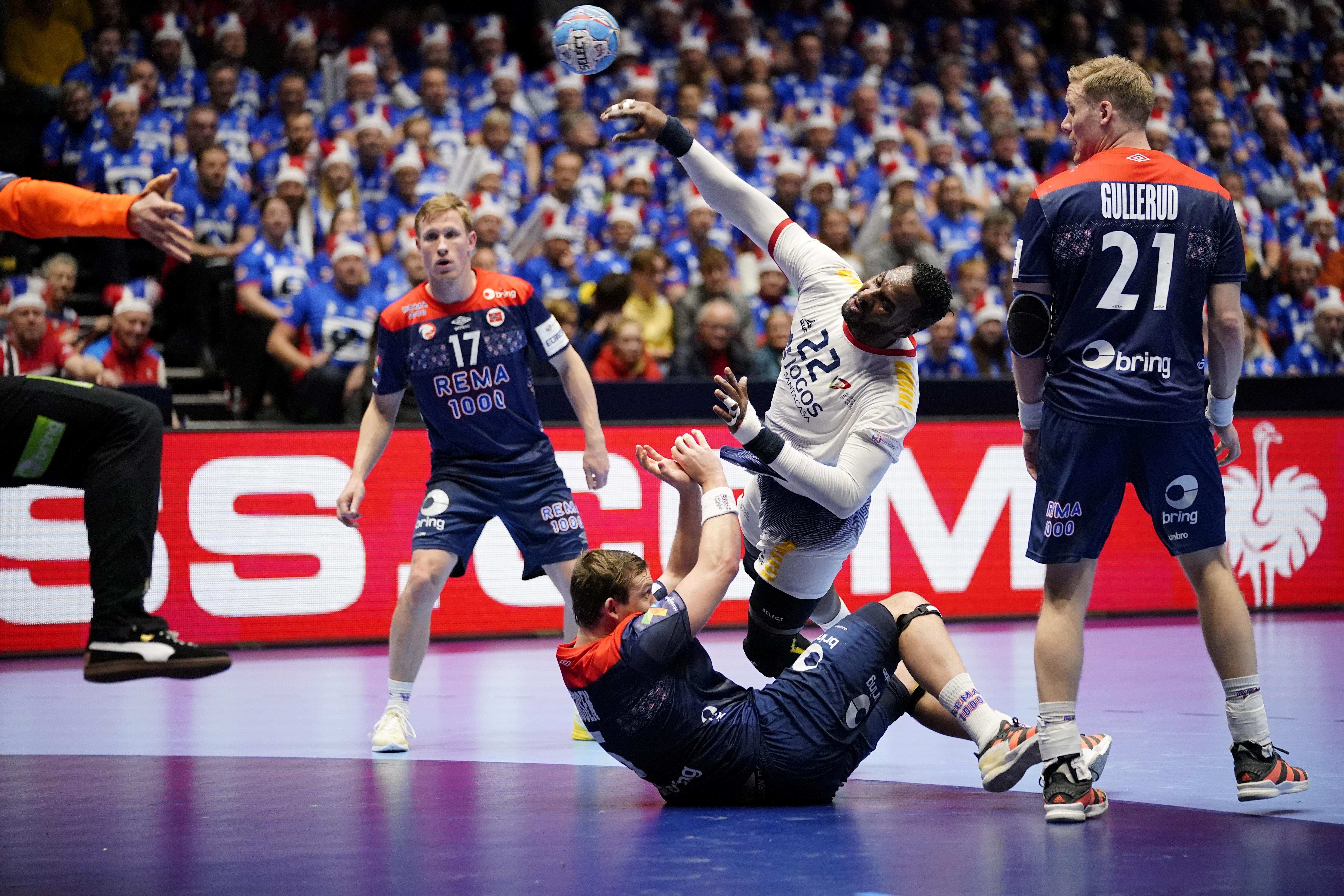 2020-01-14T201913Z_459886443_RC2WFE9PGZD0_RTRMADP_3_HANDBALL-EURO