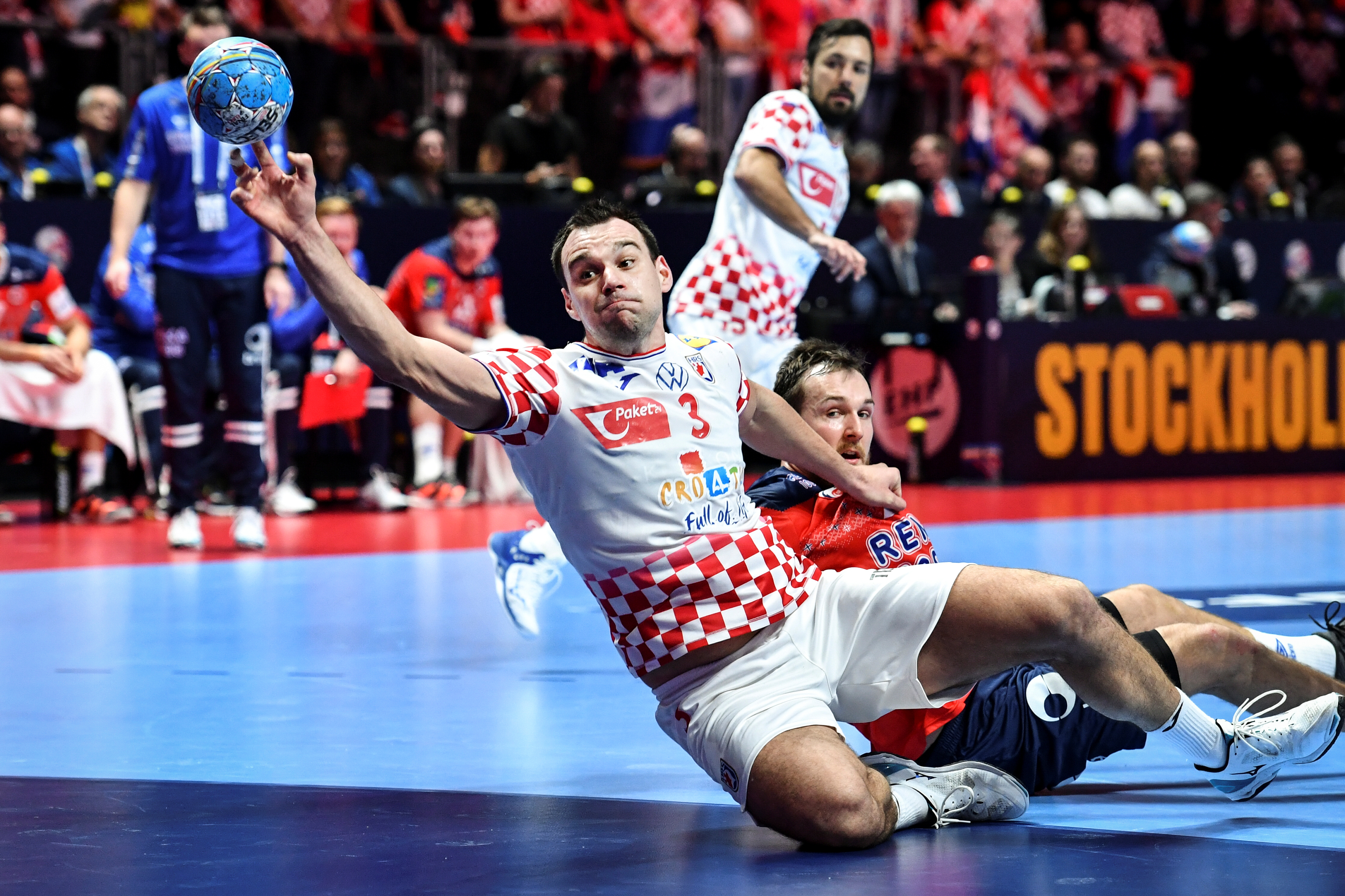 2020-01-24T183949Z_960913653_RC2IME9U3WOM_RTRMADP_3_HANDBALL-EURO