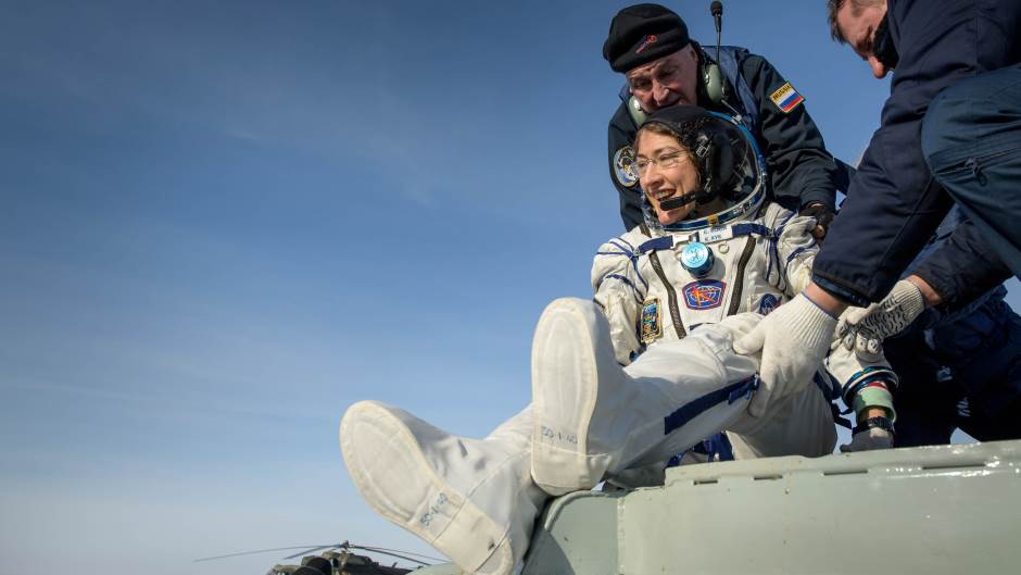 2020-02-06T130155Z_2018397962_RC21VE9YZOCQ_RTRMADP_3_SPACE-EXPLORATION-CREW-LANDING