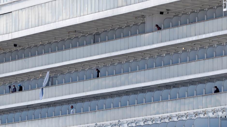 2020-02-19T010904Z_320913772_RC2D3F97QHTY_RTRMADP_3_CHINA-HEALTH-JAPAN-SHIP