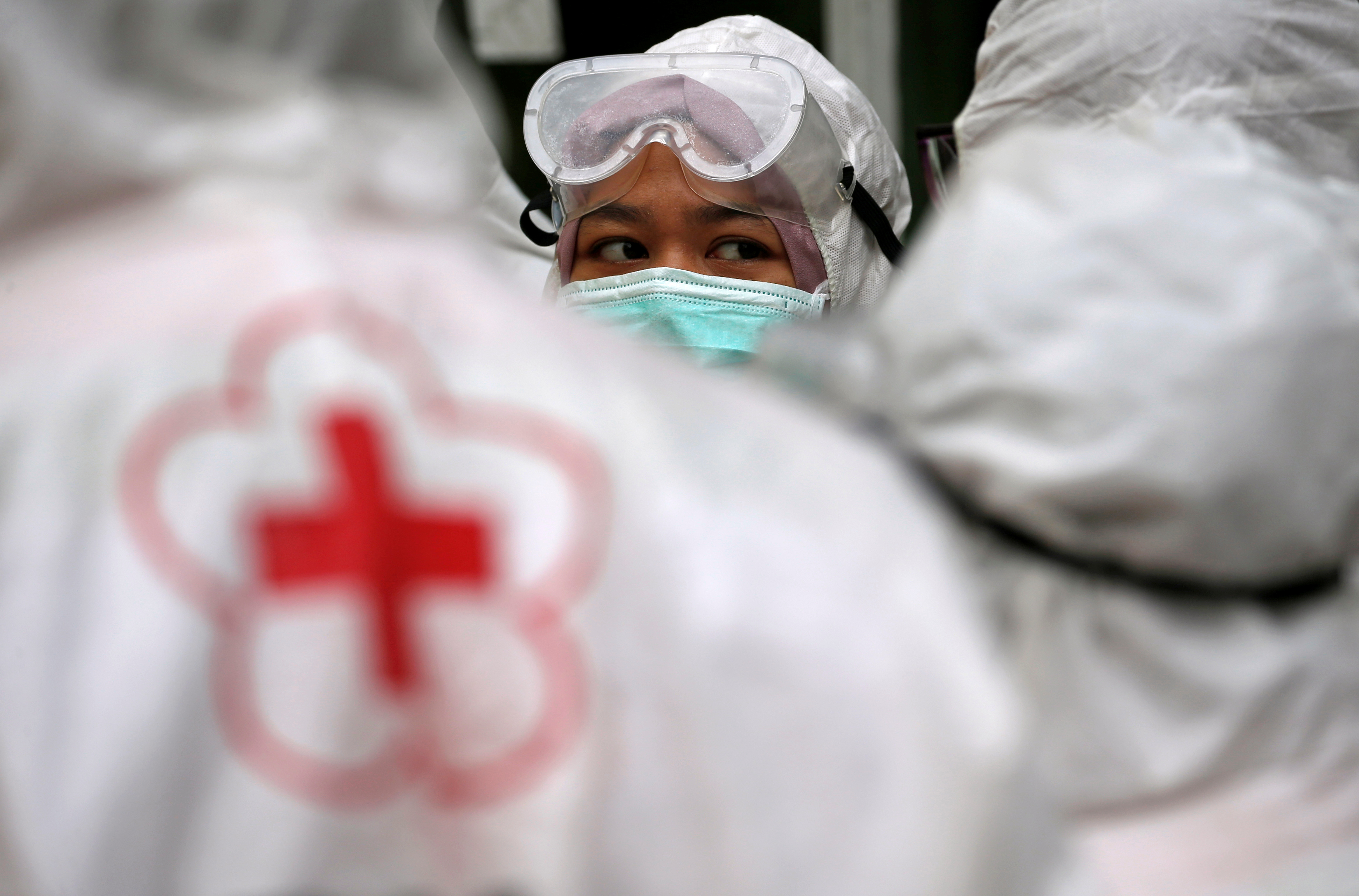 2020-03-16T040645Z_1938222119_RC2SKF9LG9FO_RTRMADP_3_HEALTH-CORONAVIRUS-INDONESIA