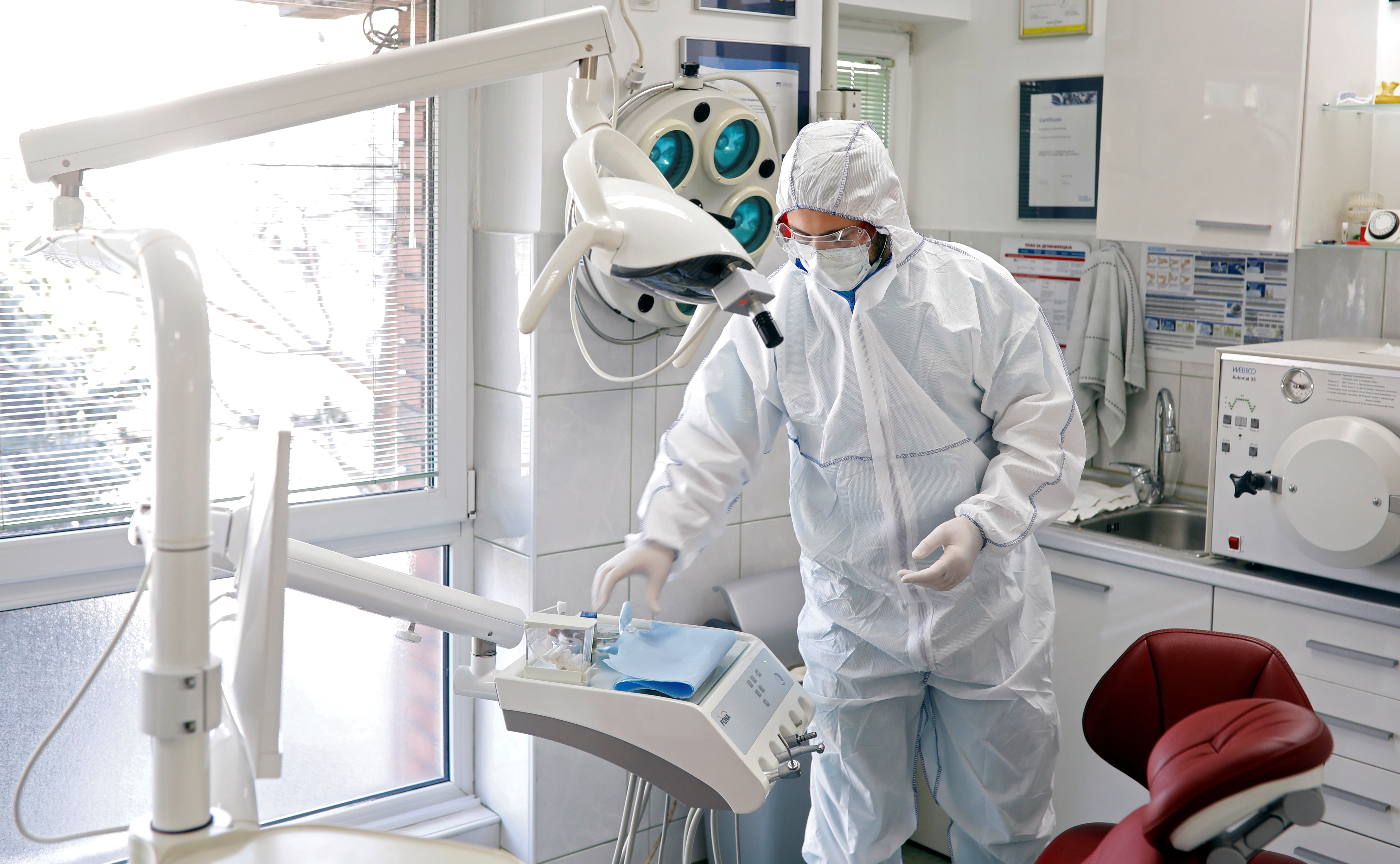 2020-03-16T165136Z_780462608_RC24LF99LQHO_RTRMADP_3_HEALTH-CORONAVIRUS-NORTH-MACEDONIA