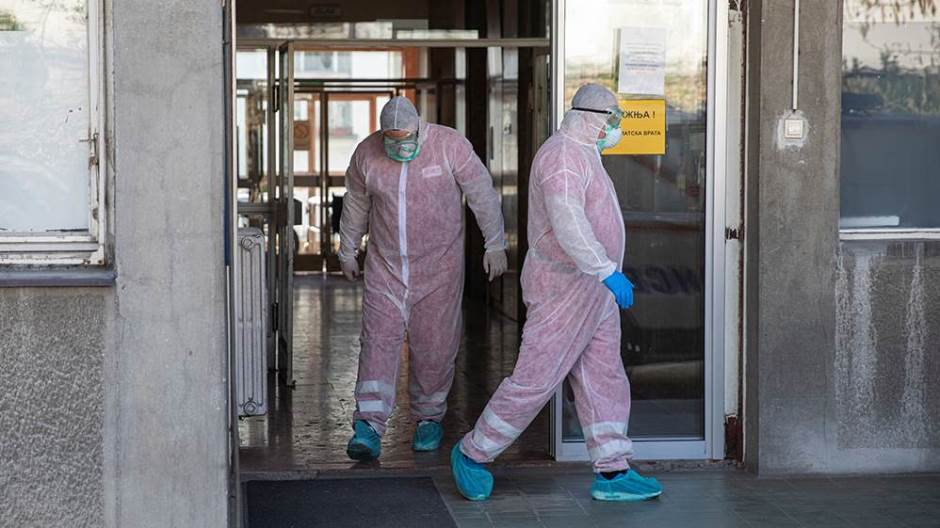 2020-03-17T115253Z_2095683764_RC2NLF95N1DH_RTRMADP_3_HEALTH-CORONAVIRUS-SERBIA